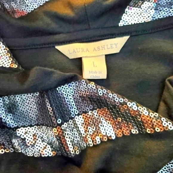 Laura Ashley Sequins Beaded Gray Silver Shell Top Size L - Picture 11 of 11